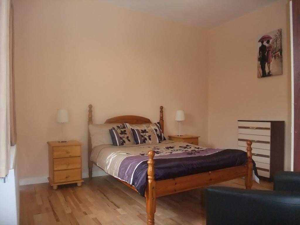 Katie'S Cottage Achill Sound Camera foto