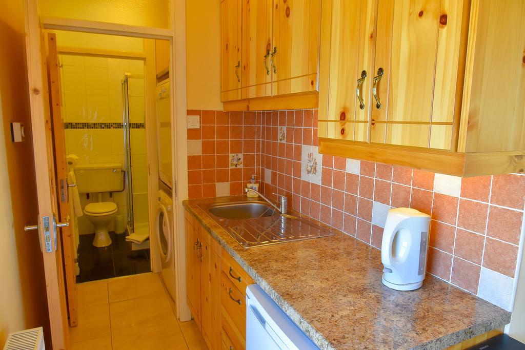 Katie'S Cottage Achill Sound Esterno foto